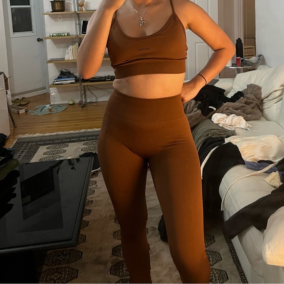Bo+Tee Brown Leggings and Sports Bra Set - Picture 2 of 3